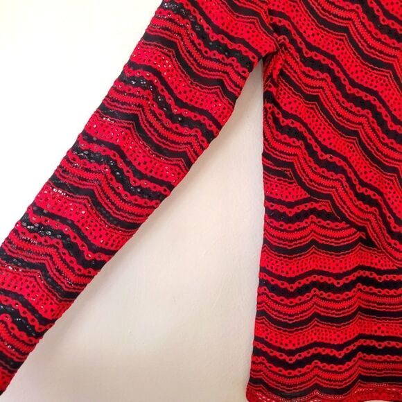 *Dana Buchman Red/Black Open Knit Sweater M - Picture 3 of 6